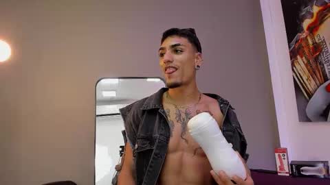 Dennis Kinsey online show from March 17, 9:18 pm