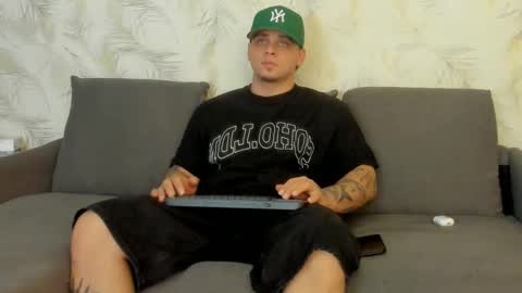 dennis munera online show from December 21, 12:38 pm