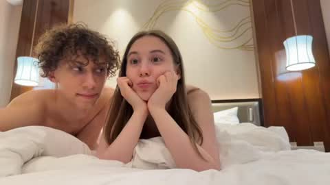 Snapshot of denobluora chatting on January 17, 8:33 pm Jasper online show from January 17, 8:33 pm