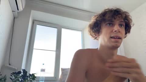 Snapshot of denobluora chatting on October 30, 11:22 am Jasper online show from October 30, 11:22 am