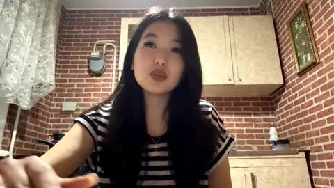 Emma online show from October 29, 2:52 pm