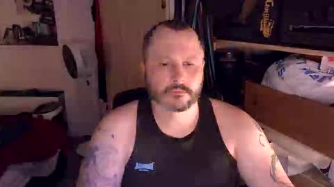 denzle83 online show from March 27, 11:15 pm