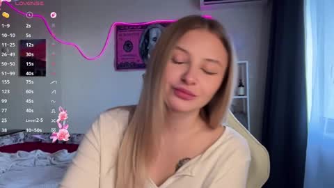 Vi  Victoria online show from April 17, 1:14 pm