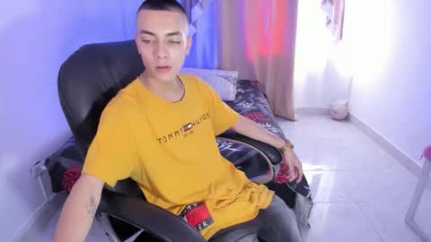 Dereck Boy online show from November 24, 7:46 pm