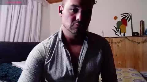 Snapshot of dereck_mills3 chatting on January 14, 2:39 am Dereck Mills3 online show from January 14, 2:39 am