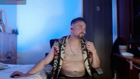 Snapshot of dereck_mills3 chatting on February 21, 3:51 am Dereck Mills3 online show from February 21, 3:51 am