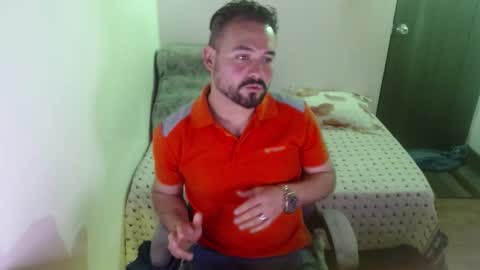 Snapshot of dereck_mills3 chatting on March 21, 1:10 am Dereck Mills3 online show from March 21, 1:10 am