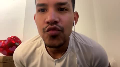 Dereck Myers online show from February 22, 6:57 am