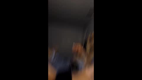 derek548631 online show from April 26, 9:40 am