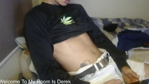 Snapshot of derek_devil24 chatting on May 23, 7:35 am Derek online show from May 23, 7:35 am