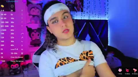 Snapshot of derek_greyy_ chatting on June 26, 8:46 pm derek grey online show from June 26, 8:46 pm