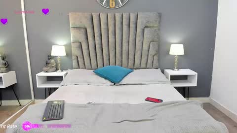 Derek Hussain online show from December 23, 8:03 pm