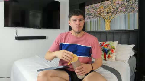 Derek Hussain online show from January 29, 3:01 am