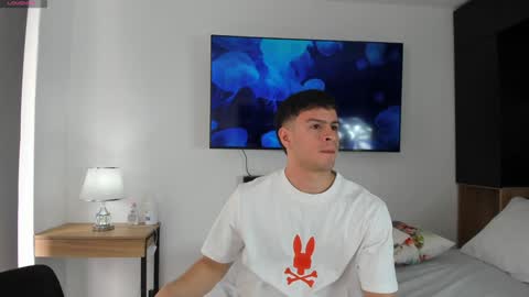 Derek Hussain online show from February 4, 5:12 pm