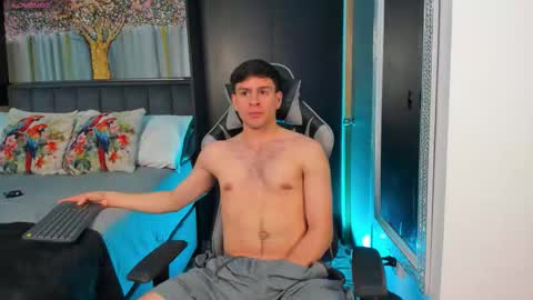 Derek Hussain online show from September 23, 1:19 am