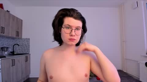 Derek online show from February 15, 2:47 pm