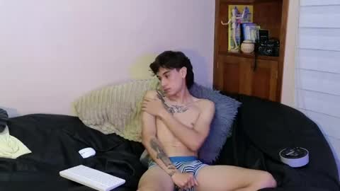 Derek online show from June 5, 6:52 am