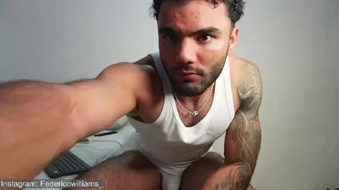 derekw_1 online show from July 27, 1:56 am