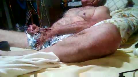 derick1961 online show from April 23, 7:41 am