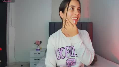 derly_cuervo703031 online show from October 27, 4:33 pm