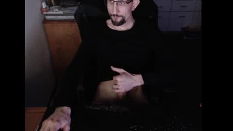 dermattes online show from March 8, 3:24 pm