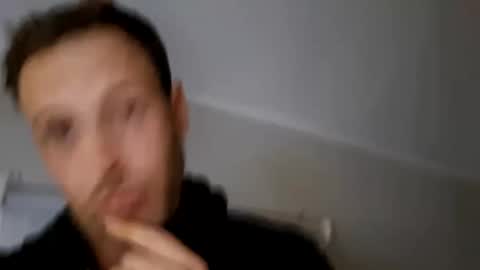 derricklapp814 online show from November 2, 3:09 am