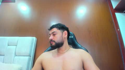 DerryBigger CM online show from March 6, 9:55 pm