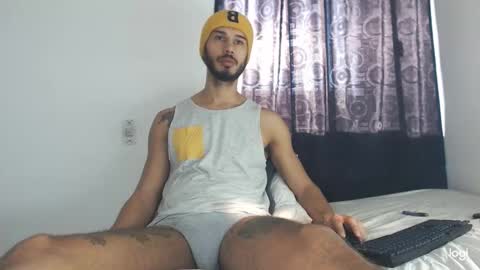 Snapshot of derrymaster chatting on January 21, 12:39 pm JhimyMaster online show from January 21, 12:39 pm