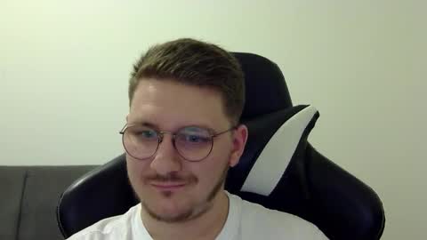 Snapshot of dervechi chatting on October 27, 5:28 pm dervechi online show from October 27, 5:28 pm