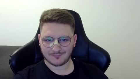 Snapshot of dervechi chatting on December 2, 2:23 pm dervechi online show from December 2, 2:23 pm