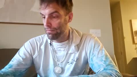 Tall and Handsome online show from December 4, 8:29 pm