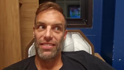 Tall and Handsome online show from November 10, 12:31 am