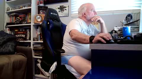 Snapshot of desertknight56 chatting on February 16, 5:26 pm D K online show from February 16, 5:26 pm