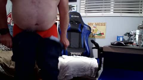 Snapshot of desertknight56 chatting on October 9, 1:47 am D K online show from October 9, 1:47 am