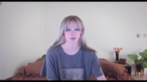 Snapshot of deserve_dessert chatting on June 14, 1:02 pm Domi online show from June 14, 1:02 pm