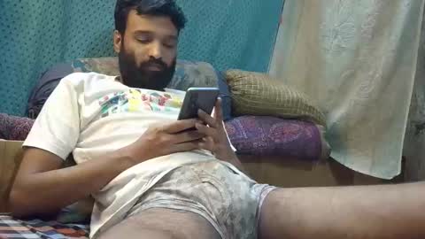 desi_boy799417 online show from April 22, 7:22 am