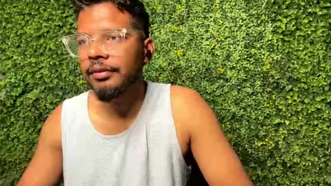 Snapshot of desi_silver chatting on February 1, 6:54 am Desi silver online show from February 1, 6:54 am