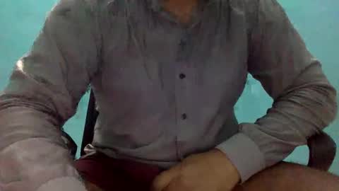 Snapshot of desiguylund chatting on March 12, 6:47 pm desiguylund online show from March 12, 6:47 pm