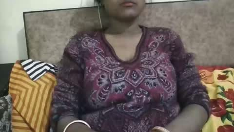 Snapshot of desiprincessaga chatting on December 7, 11:07 am desiprincessaga online show from December 7, 11:07 am