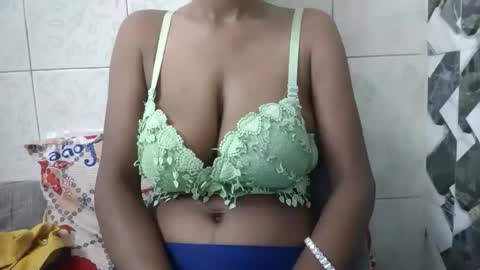 Snapshot of desiprincessaga chatting on September 12, 3:06 am desiprincessaga online show from September 12, 3:06 am