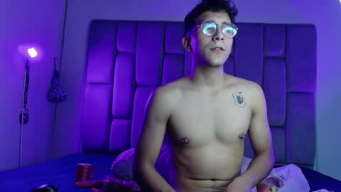 desire4duo online show from March 8, 12:09 pm