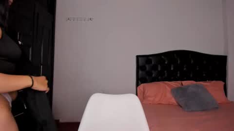 Snapshot of desire_gh chatting on October 7, 4:42 am Desire gh online show from October 7, 4:42 am