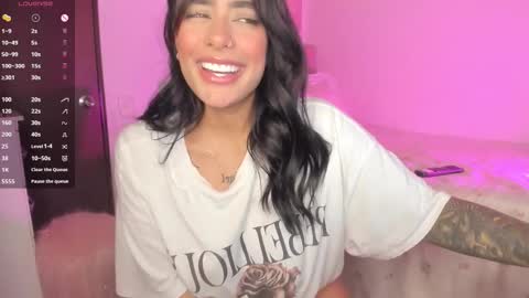 Sophie  online show from November 5, 12:32 am