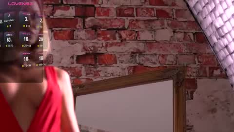 Snapshot of desiredmia_ chatting on July 27, 6:09 am Mia online show from July 27, 6:09 am