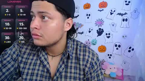 TORI AND MR. BEAR online show from October 27, 12:31 pm