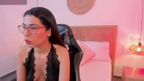 desire online show from April 27, 12:14 pm