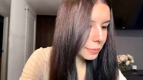 desireefolino online show from January 16, 7:23 am