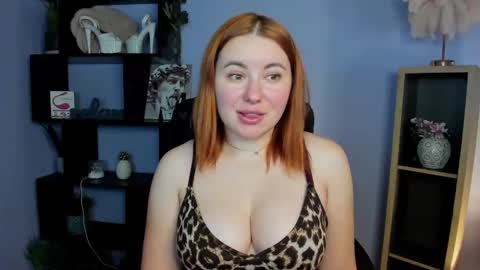 Snapshot of desirelayla chatting on December 8, 11:14 am LAYLA online show from December 8, 11:14 am