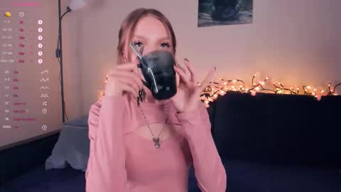 Jade online show from October 19, 8:04 am