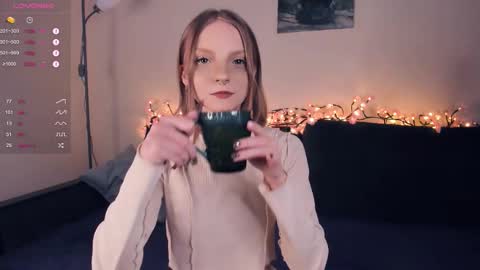 Jade online show from October 26, 7:03 am